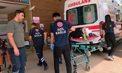 Bursa’da otomobil köprü bariyerlerine çarptı: 5 yaralı