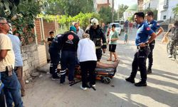 Antalya'da evde çıkan yangında 1 kişi dumandan etkilendi