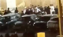 Başakşehir'de iki grup birbirine girdi: Sopa ve flama direkleriyle saldırdılar