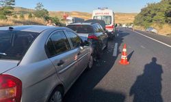Bilecik'te 4 aracın karıştığı zincirleme kazada 2 çocuk yaralandı