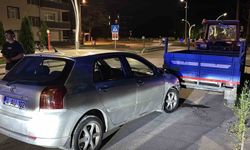 Bolu'da kontrolden çıkan otomobil römorka çarptı