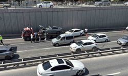 Çevre Yolu'nda 3 aracın karıştığı zincirleme kaza: 2 yaralı