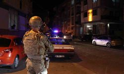 Denizli'de 53 yılla aranan 2 firari JASAT'ın sıkı takibinden kaçamadı