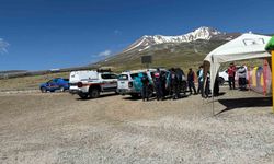 Erciyes'te rahatsızlanarak mahsur kalan 3 kişi kurtarıldı