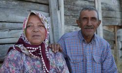 Evleri yanan kadın gözyaşı döken eşini teselli etti: 'Ağlama, canımıza bir şey olmadı'