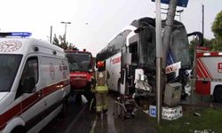 Eyüpsultan, Feshane'de yolcu otobüsü ve otomobilin karıştığı kazada yaralılar var.
