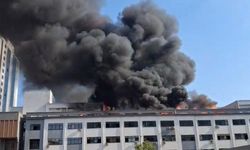 İş merkezi yangını kontrol altına alındı