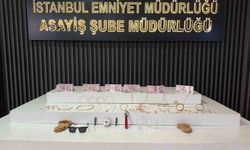 İstanbul'da suç makinesi kadınların üzerinden 1 milyonluk ziynet eşyası çıktı, takside yakalandılar