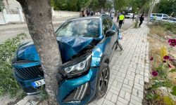 Karaman'da iki aracın karıştığı kazada 1 kişi yaralandı