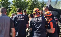 Kazada sıkışan sürücü için ekipler seferber oldu