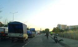 Motosikletten düşen kadın sürücü yaralandı