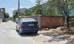 Otomobilin elektrik aksamından çıkan yangın aracı kullanılamaz hale getirdi