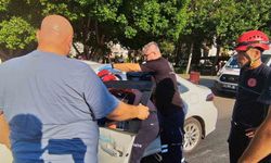 Özel halk otobüsü ile iki otomobilin karıştığı kazada yaralanan olmadı