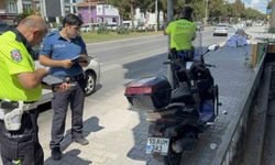 Samsun'da motosiklet devrildi: 2 yaralı