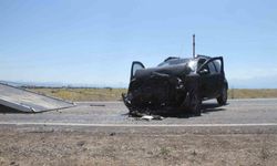 SUV araçlar kafa kafaya çarpıştı: 9 yaralı