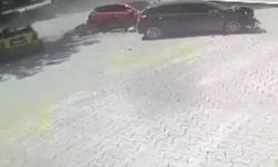 Ticari taksinin anne ile kızına çarptığı kazanın görüntüsü ortaya çıktı
