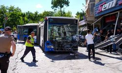 EGO otobüsü iş yerine girdi: 7 yaralı