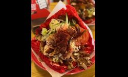 Almanya'daki 'çilekli döner' gündem oldu