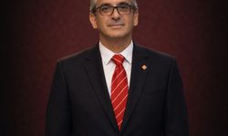 Erkan Erdem: "Çağ değişti, tarla değişmedi tarım işçisinin ne tuvaleti var ne gölgesi ne içme suyu"