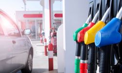 Akaryakıtta tabela değişti, benzine zam geldi!