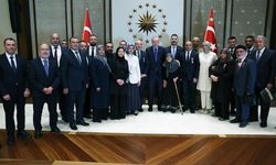 Cumhurbaşkanı Erdoğan şehit aileleri ve gazilerle buluştu: “Bu sıkıntıdan ebediyen kurtaracağız”