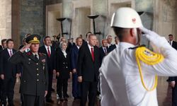 Cumhurbaşkanı Erdoğan'dan Anıtkabir ziyareti