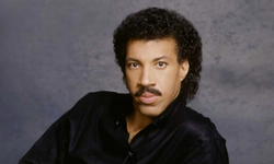 Dünyaca ünlü şarkıcı Lionel Richie yoğun bakıma alındı