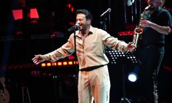 Bursa Festivali’nde Emre Altuğ rüzgarı