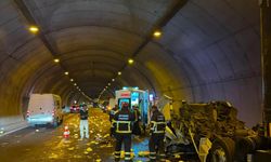 Bursa’da tır kamyona çarptı: Sürücü ağır yaralandı