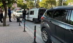 Husumet cinayetle bitti: Sokak ortasında bıçakladı