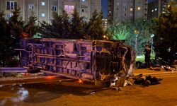 Zincirleme kaza: Minibüs sürücüsü hayatını kaybetti