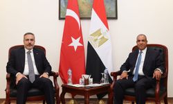 Hakan Fidan Mısır’da: Badr Abdelatty ile bir araya geldi
