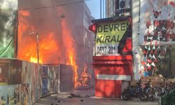 Konteynerde çıkan yangın iki işletmeye sıçradı