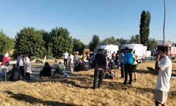 Afyon'da kontrolden çıkan yolcu otobüsü devrildi: Yaralılar var
