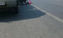 Alanya'da motosiklet park halindeki araca çarptı: 1 yaralı