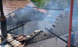 Alevlere teslim olan gecekondu kullanılamaz hale geldi