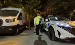 Alkollü sürücünün aracını teslim almaya gelen yakını da alkollü çıktı