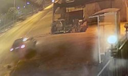 Antalya'da ilginç kaza: dükkana uçtu, önce gitti sonra helalleşmek için geri döndü