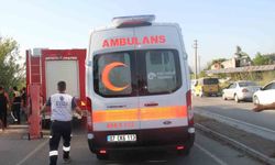 Antalya'da otomobil sulama kanalına düştü, sürücü yaralandı