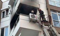 Apartman dairesi yangında kullanılamaz hale geldi