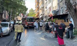 Beyoğlu'nda otel yangını: 17 kişi tahliye edildi