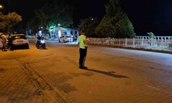 Cide'de otomobil ile motosiklet çarpıştı: 1 yaralı