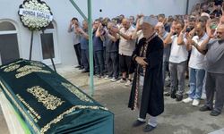Denizde boğulan 17 yaşındaki çocuk toprağa verildi