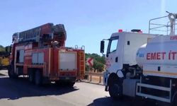 Emet'te biçerdöver yangını büyümeden söndürüldü