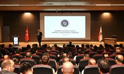 Erzurum'da polise 'Finansal Okuryazarlık' semineri