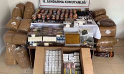 Jandarmadan kaçakçılara darbe: Çok miktarda kaçak tütün ve sigara ele geçirildi
