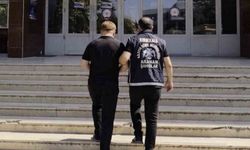Kırıkkale'de hırsızlık suçlarından aranan 2 hükümlü yakalandı