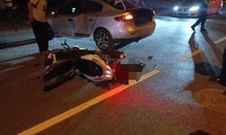 Kırşehir'de ters yöne giren motosiklet otomobile çarptı