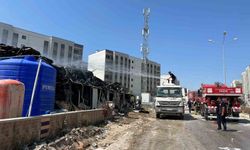 Konteyner yatakhane alevlere teslim oldu