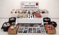 Manavgat'ta 4 milyon 350 bin liralık gümrük kaçağı ürün ele geçirildi